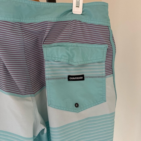 Quiksilver Highline Aqua and Gray Board Shorts - Picture 5 of 7